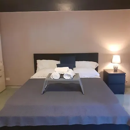 Studio Garden Center Special Place For Digital Nomad More Less Pay Contact Us 0 0 3 9 3 4 9 1 0 2 6 1 6 1 *