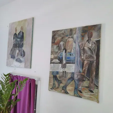 Studio Garden Center Special Place For Digital Nomad More Less Pay Contact Us 0 0 3 9 3 4 9 1 0 2 6 1 6 1 Taormina